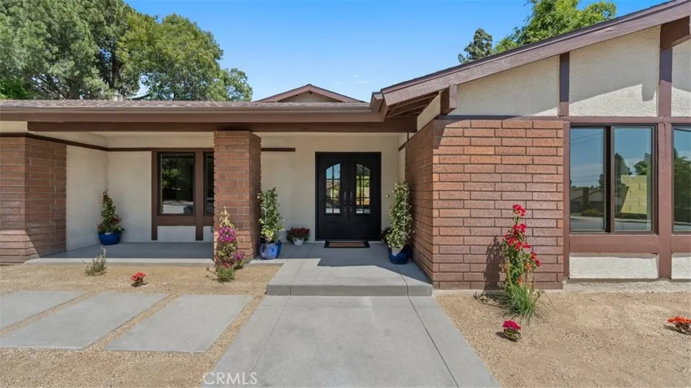 3310 Mills Avenue Claremont, CA 91711