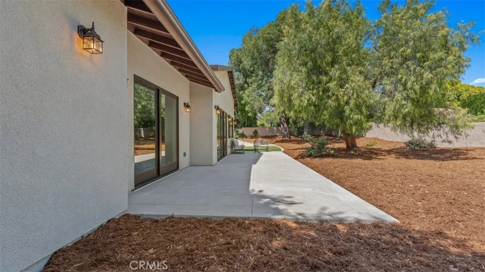3310 Mills Avenue Claremont, CA 91711