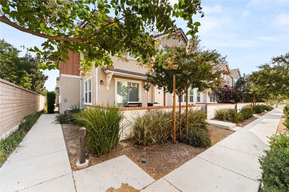 3285 E Midsummer Privado Ontario, CA 91762