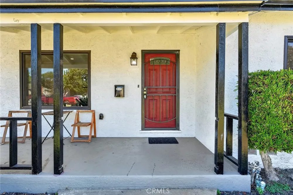 268 W Willow Pomona, CA 91768