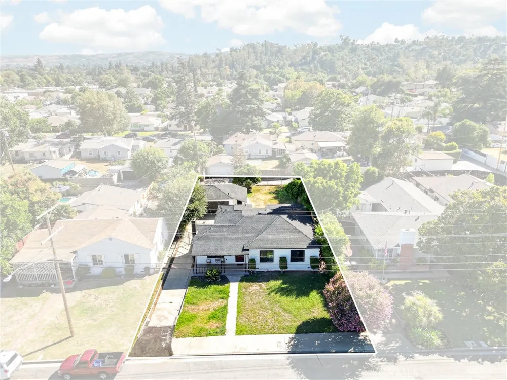 268 W Willow Pomona, CA 91768