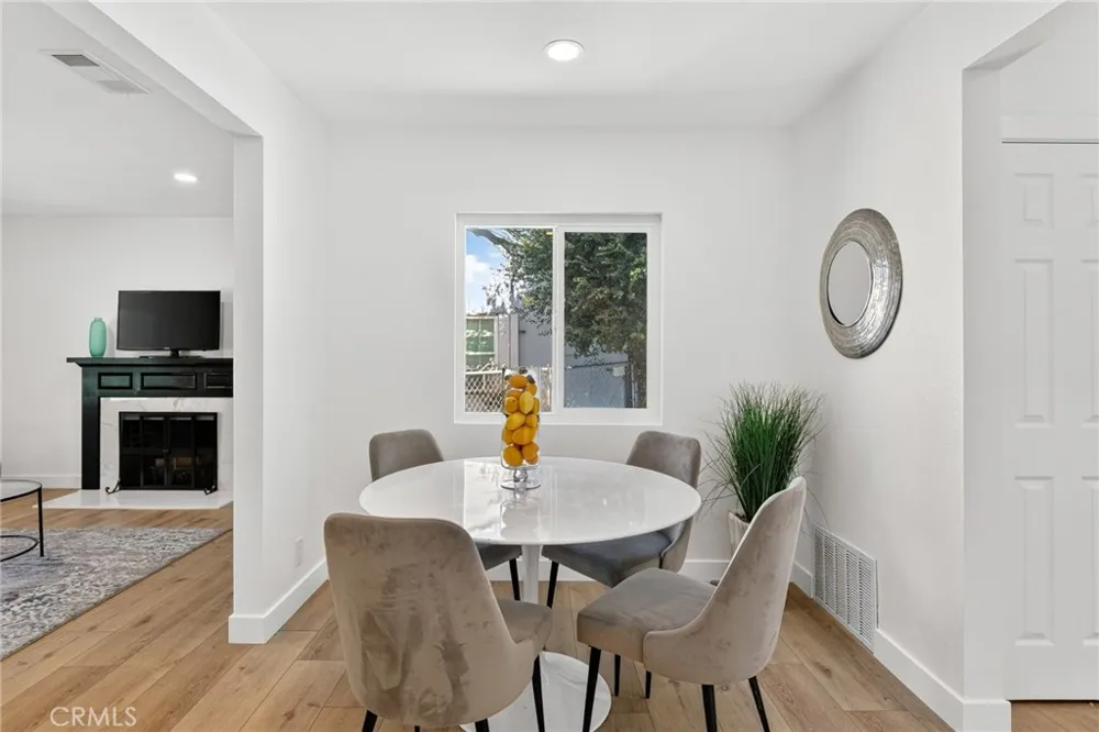 268 W Willow Pomona, CA 91768