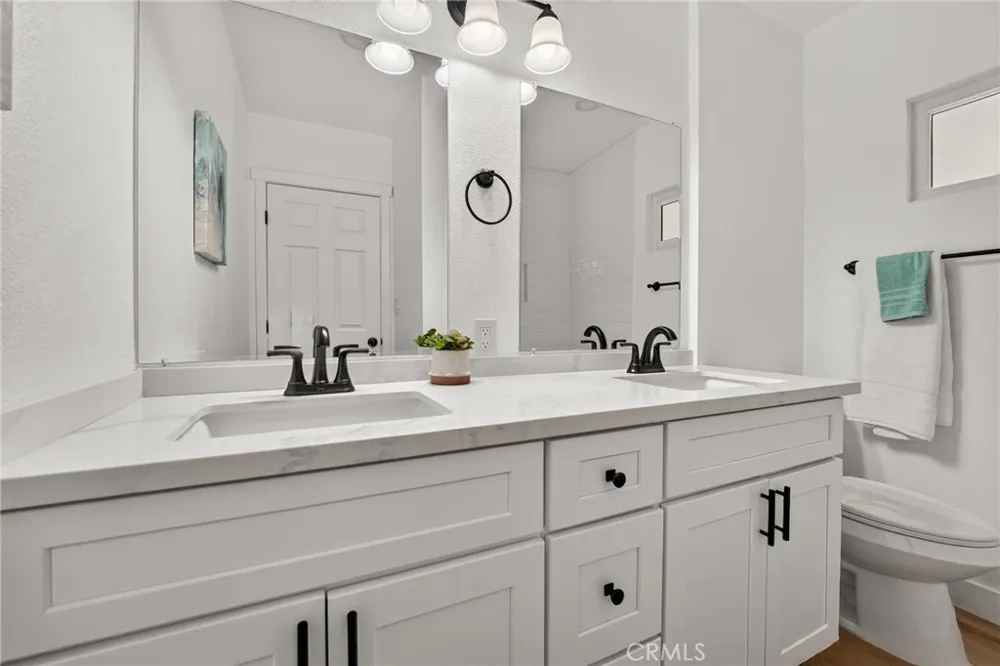 268 W Willow Pomona, CA 91768