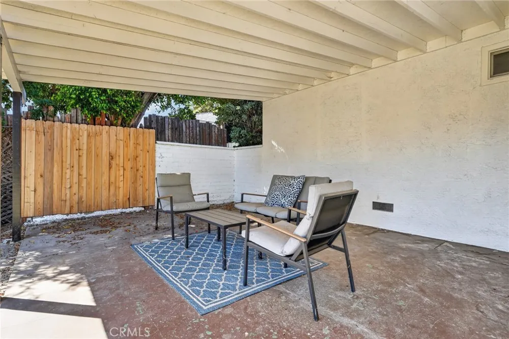 268 W Willow Pomona, CA 91768