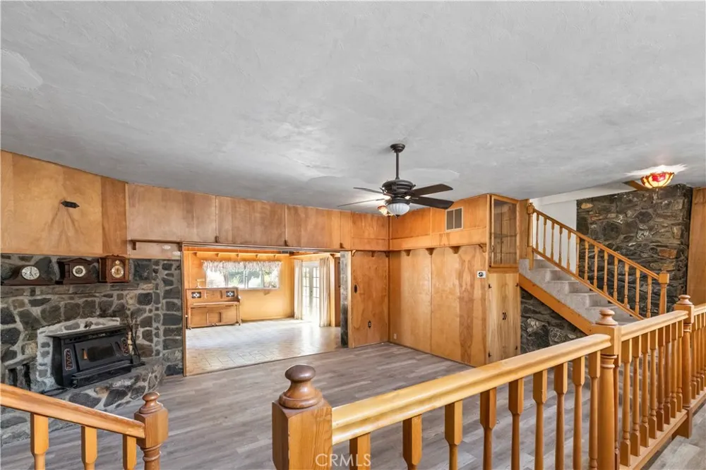 1576 State Highway 2 Wrightwood, CA 92397