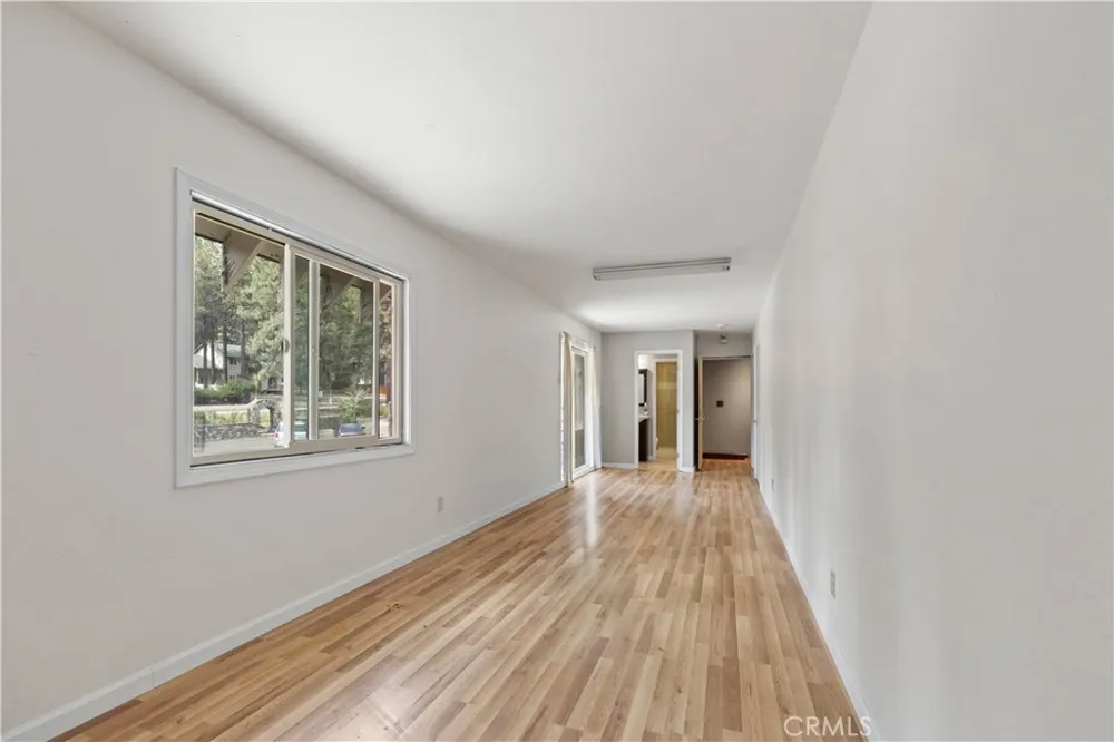 1576 State Highway 2 Wrightwood, CA 92397