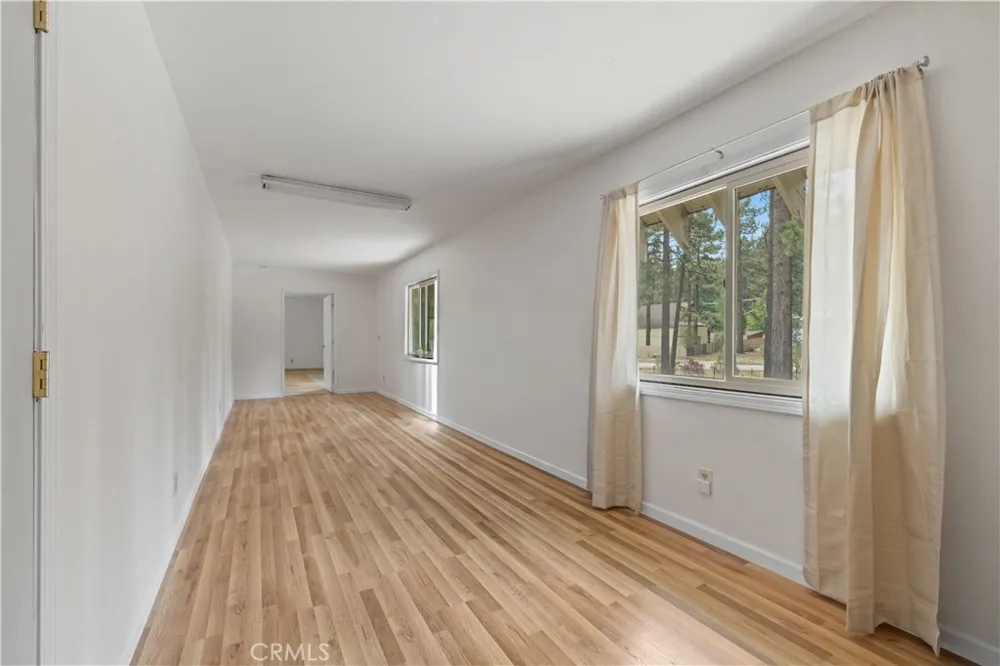 1576 State Highway 2 Wrightwood, CA 92397