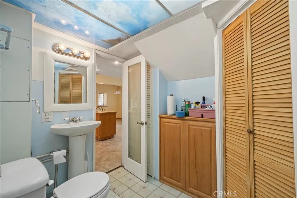 1576 State Highway 2 Wrightwood, CA 92397