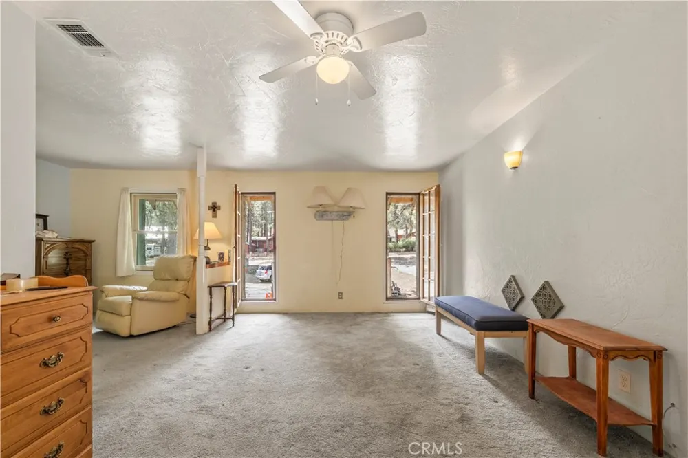 1576 State Highway 2 Wrightwood, CA 92397
