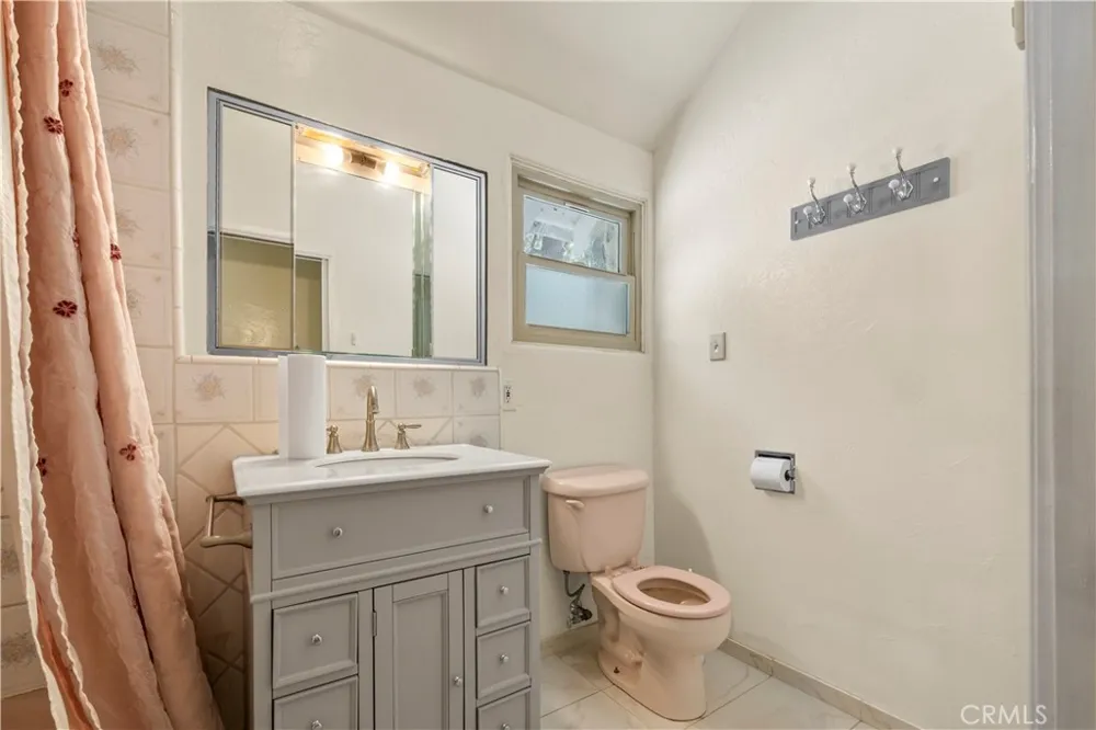 1576 State Highway 2 Wrightwood, CA 92397