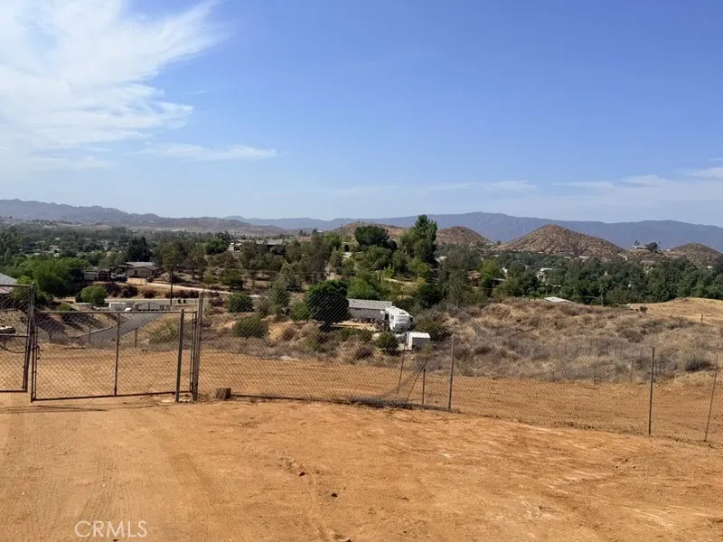 Mountain Avenue Perris, CA 92570
