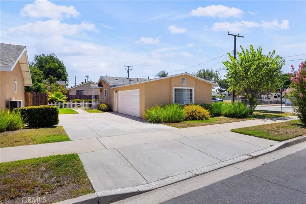 1813 1St, A Street La Verne, CA 91750