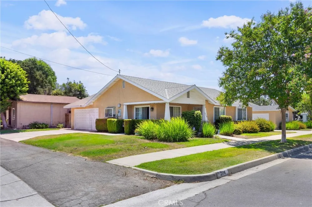 1813 1St, A Street La Verne, CA 91750