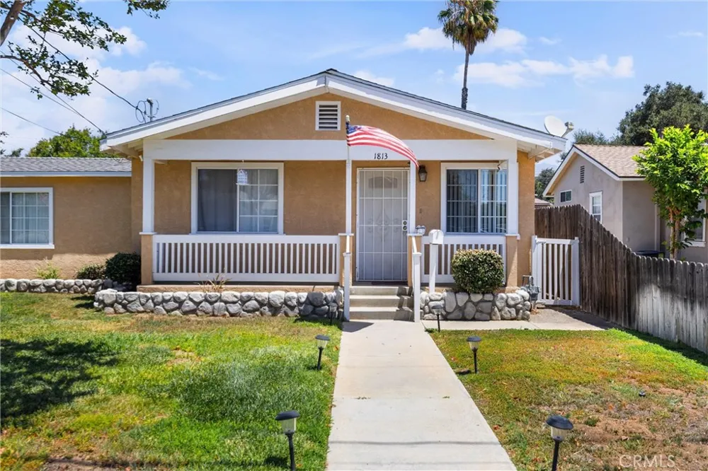 1813 1St, A Street La Verne, CA 91750