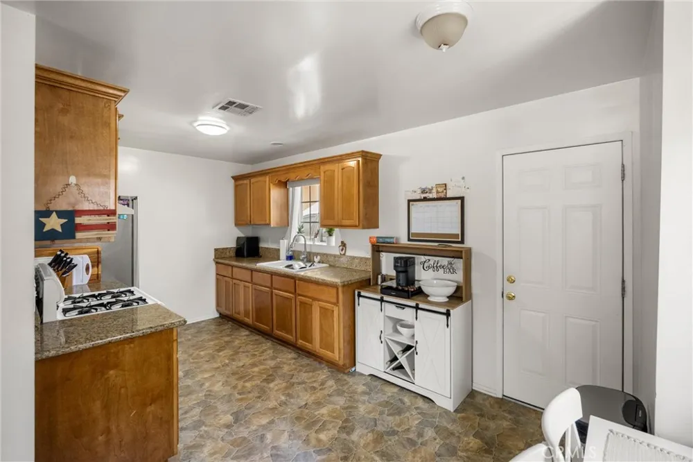 1813 1St, A Street La Verne, CA 91750