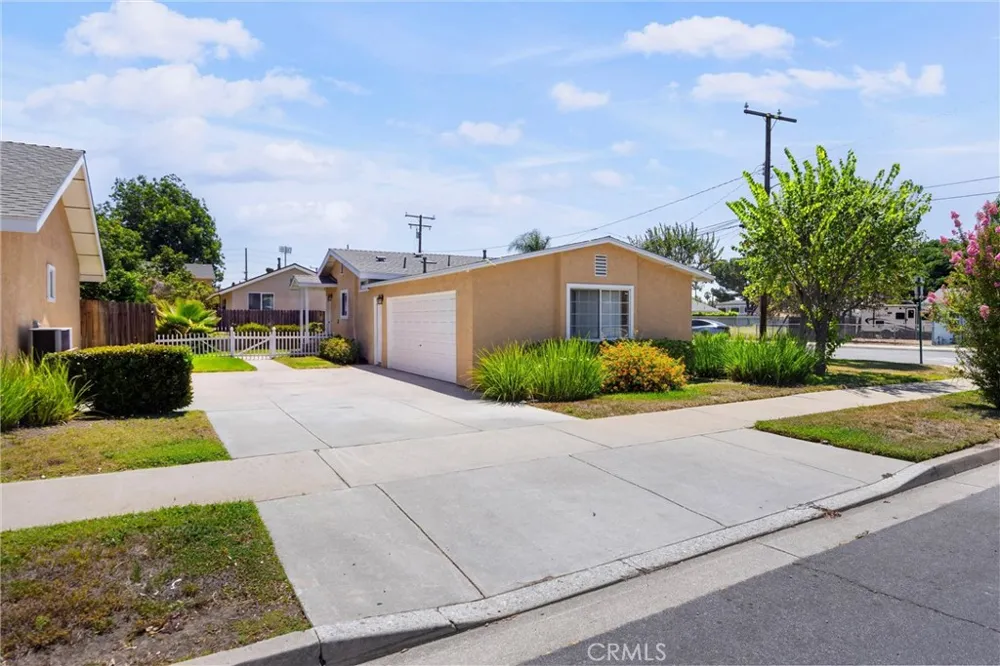 1813 1St, A Street La Verne, CA 91750