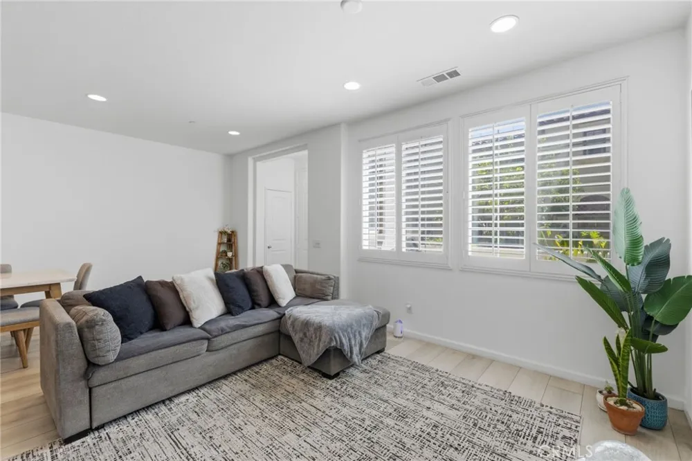 7247 Bondola Court #14 Rancho Cucamonga, CA 91739