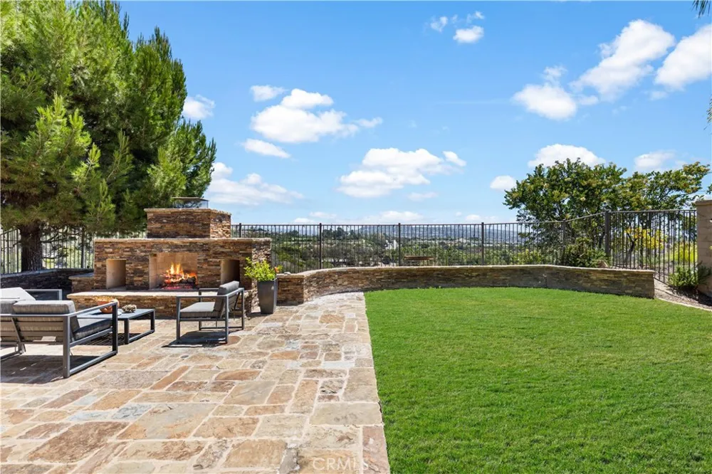 32 Corte El Brazo San Clemente, CA 92673