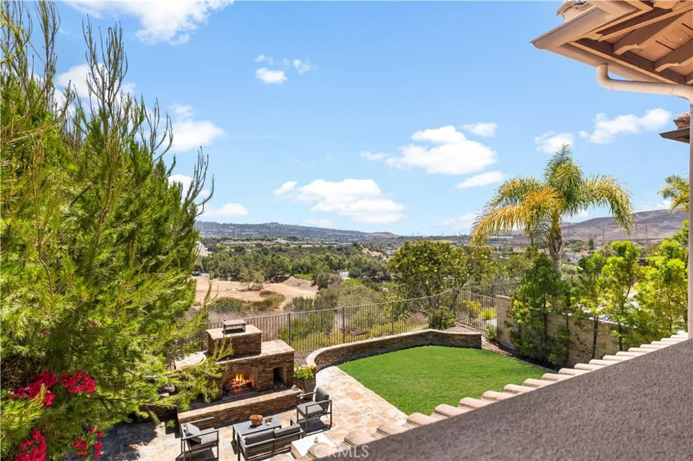 32 Corte El Brazo San Clemente, CA 92673