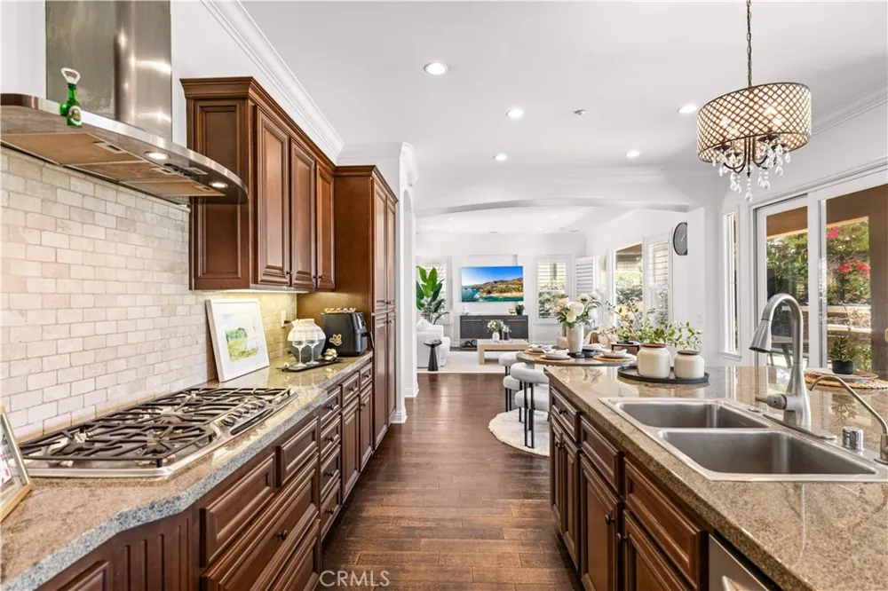 32 Corte El Brazo San Clemente, CA 92673
