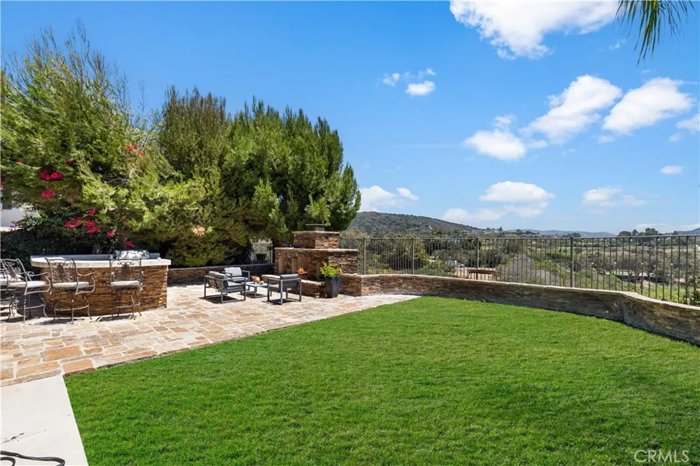 32 Corte El Brazo San Clemente, CA 92673