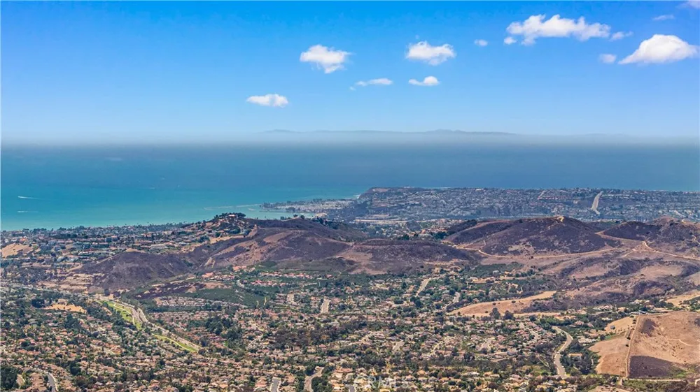 32 Corte El Brazo San Clemente, CA 92673
