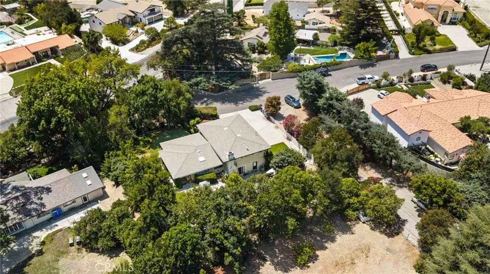 2449 Euclid Cres E Upland, CA 91784