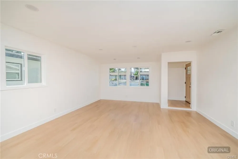 652 E Yale Street Ontario, CA 91764