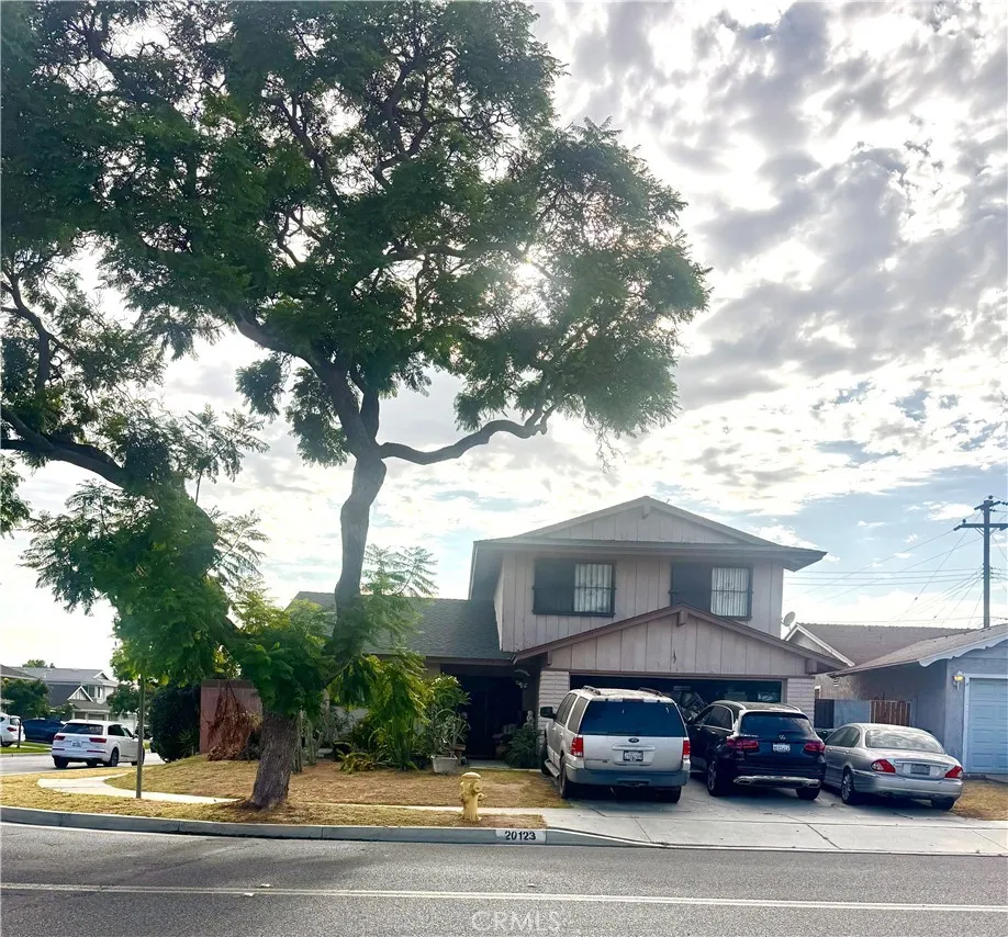 20123 Camba Carson, CA 90746