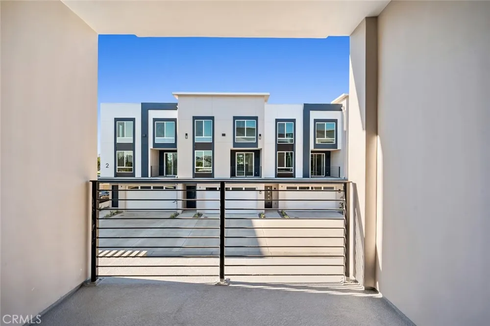 9613 Juniper Avenue #19 Fontana, CA 92335