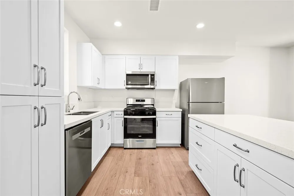 9613 Juniper Avenue #19 Fontana, CA 92335
