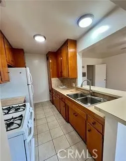 469 E Algrove #6 Covina, CA 91723