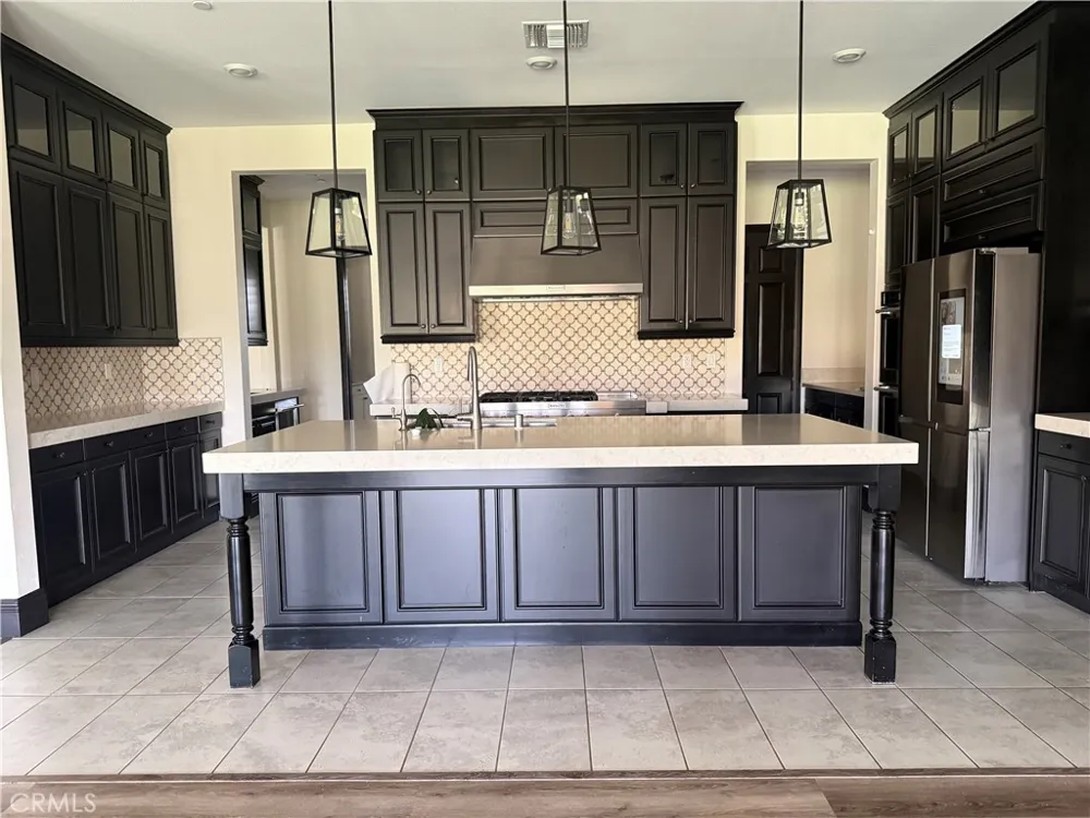 16277 Amberleaf Court Riverside, CA 92504