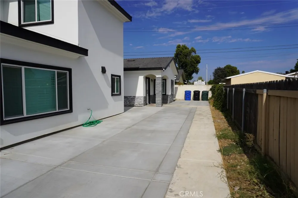 148 S Lark Ellen West Covina, CA 91791