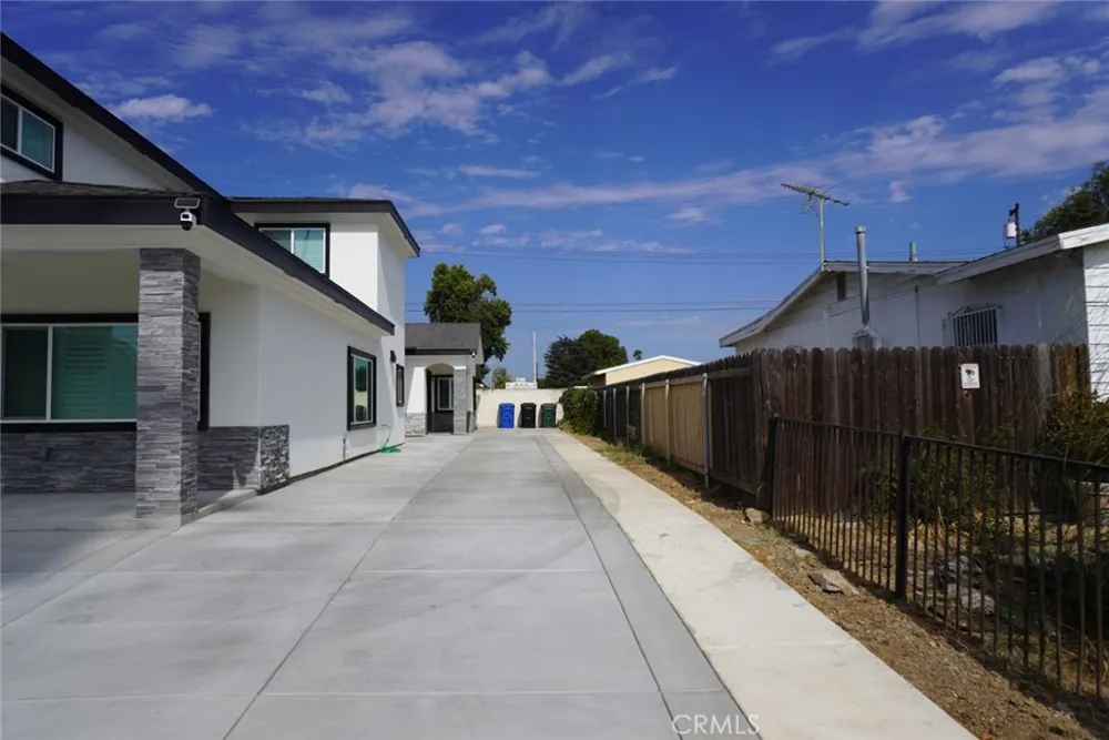 148 S Lark Ellen West Covina, CA 91791