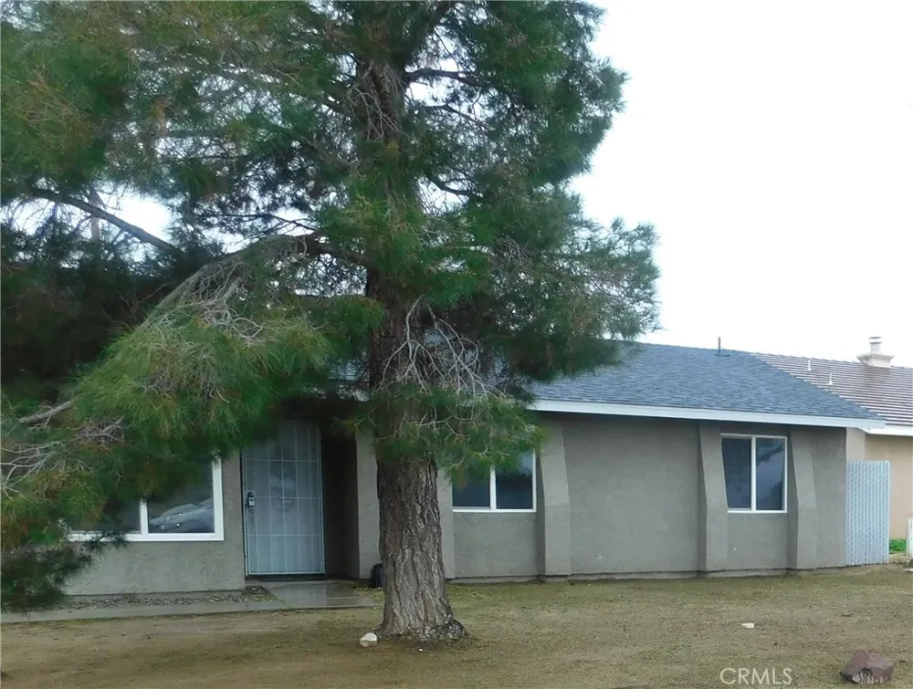 8260 Viburnum California City, CA 93505