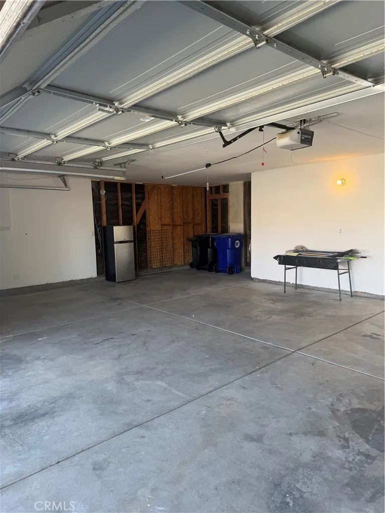 18795 Dogwood Court Adelanto, CA 92301
