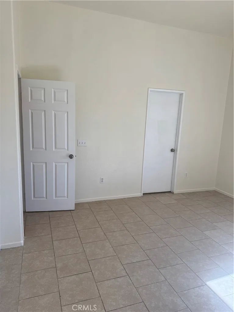 18795 Dogwood Court Adelanto, CA 92301