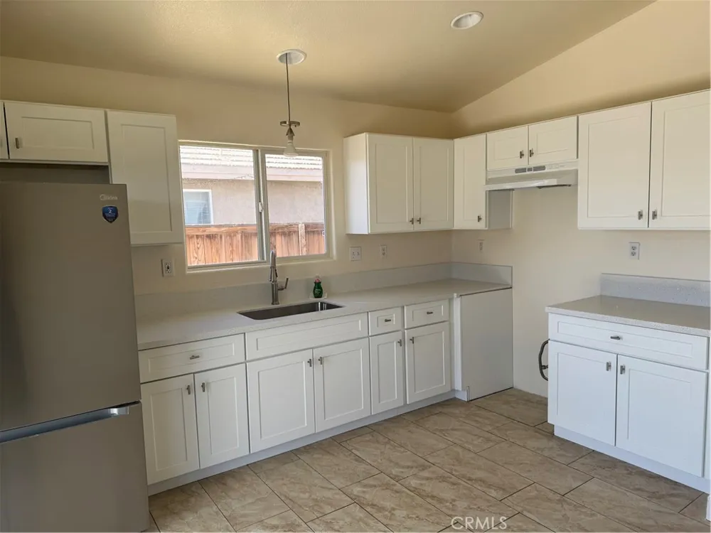 18795 Dogwood Court Adelanto, CA 92301