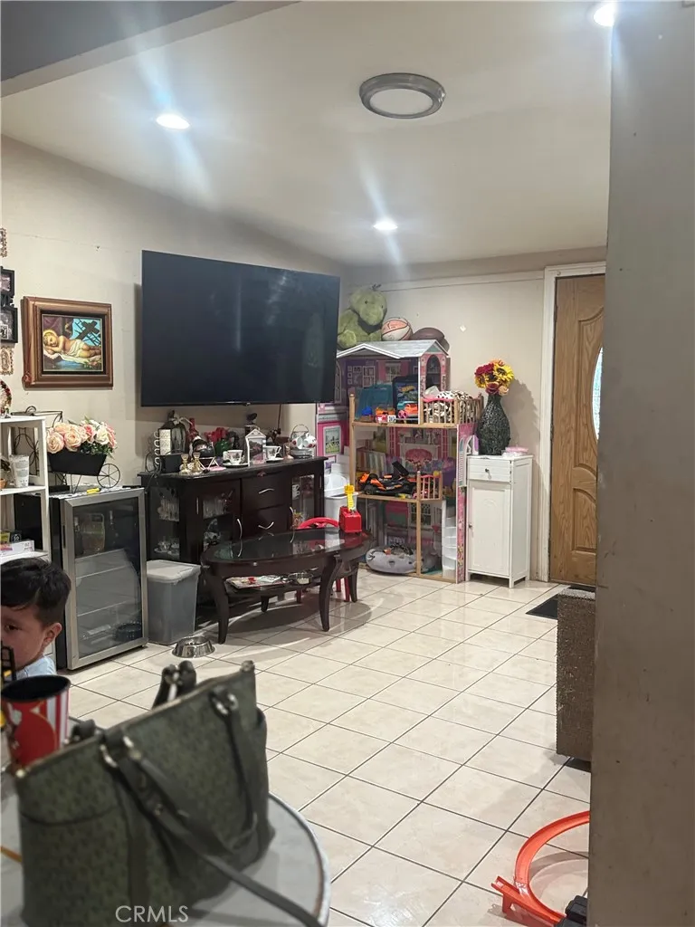 17744 Gemini Street La Puente, CA 91744