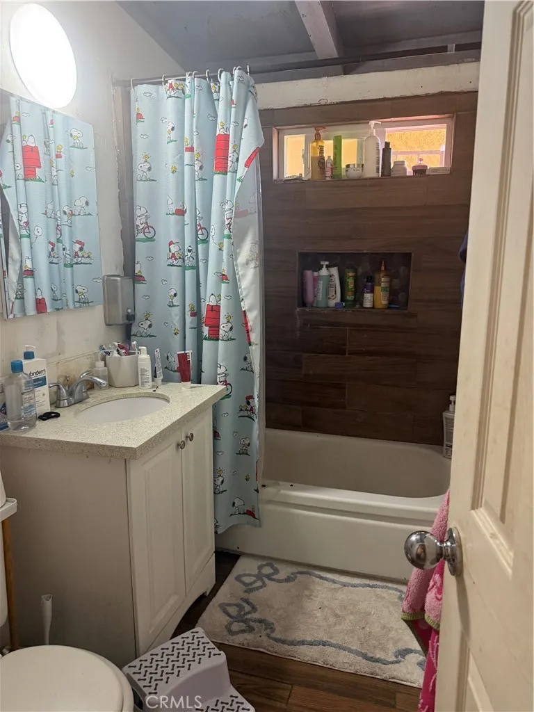 17744 Gemini Street La Puente, CA 91744