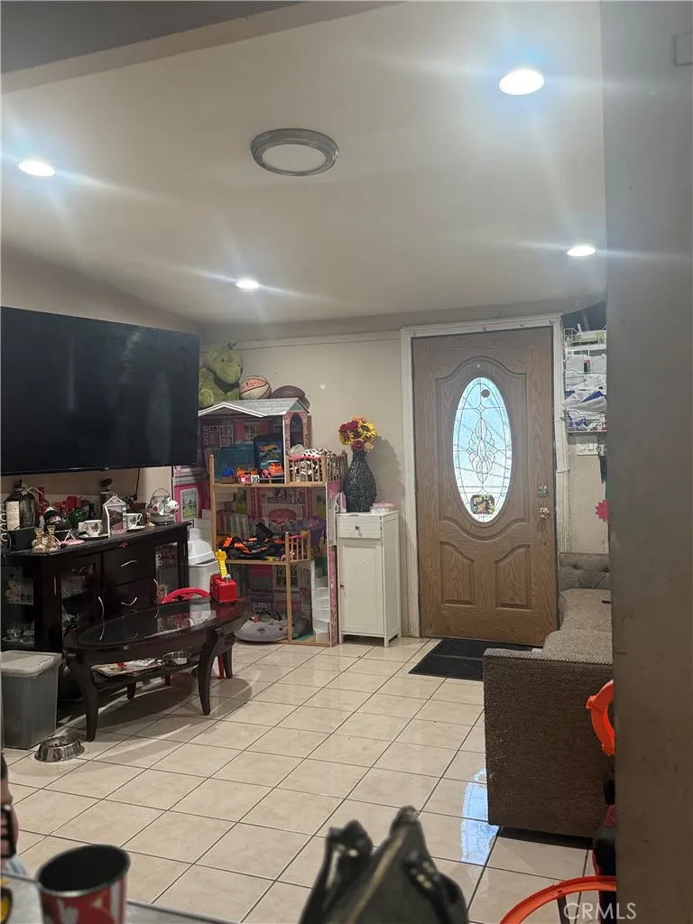 17744 Gemini Street La Puente, CA 91744
