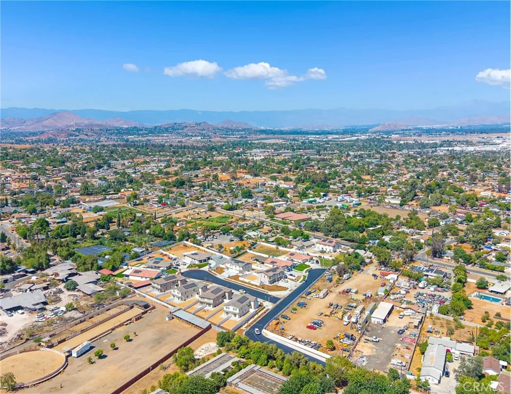 5852 Norwood Avenue Riverside, CA 92505