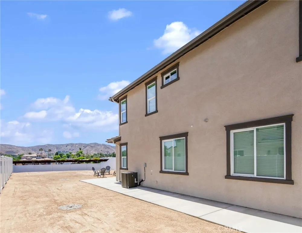 5852 Norwood Avenue Riverside, CA 92505