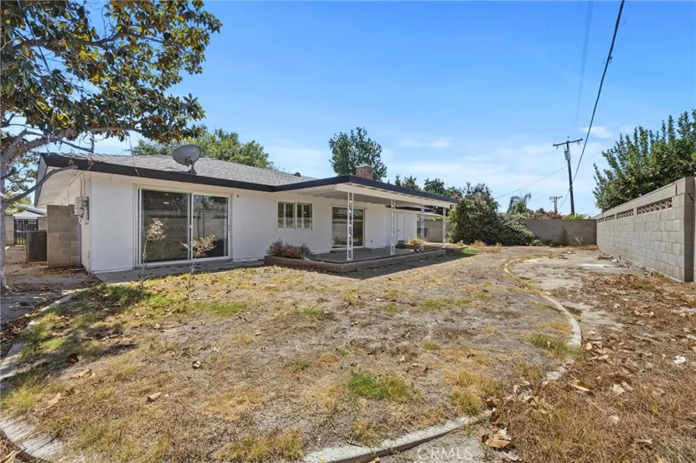 3267 Mulberry Bakersfield, CA 93301