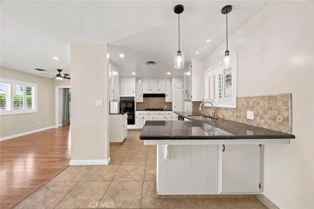 3267 Mulberry Bakersfield, CA 93301