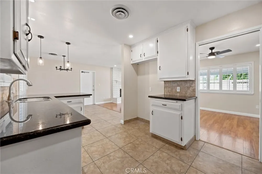 3267 Mulberry Bakersfield, CA 93301