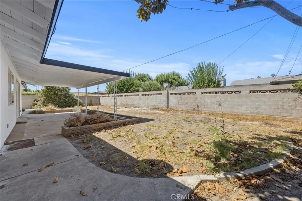3267 Mulberry Bakersfield, CA 93301