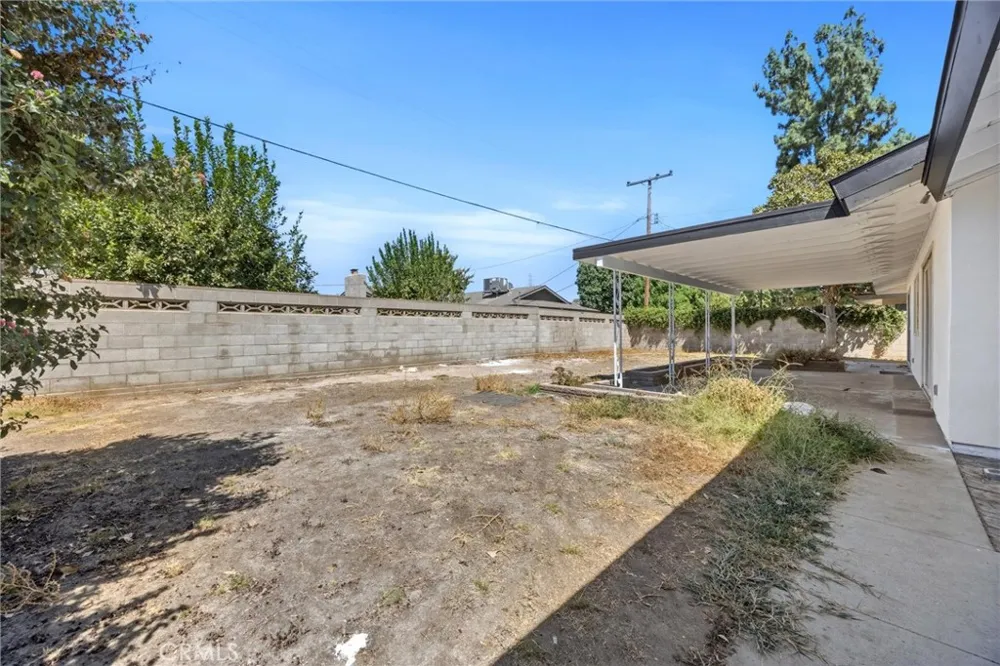 3267 Mulberry Bakersfield, CA 93301