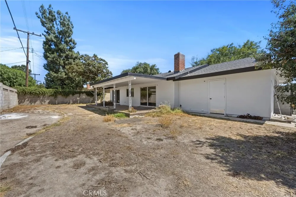3267 Mulberry Bakersfield, CA 93301